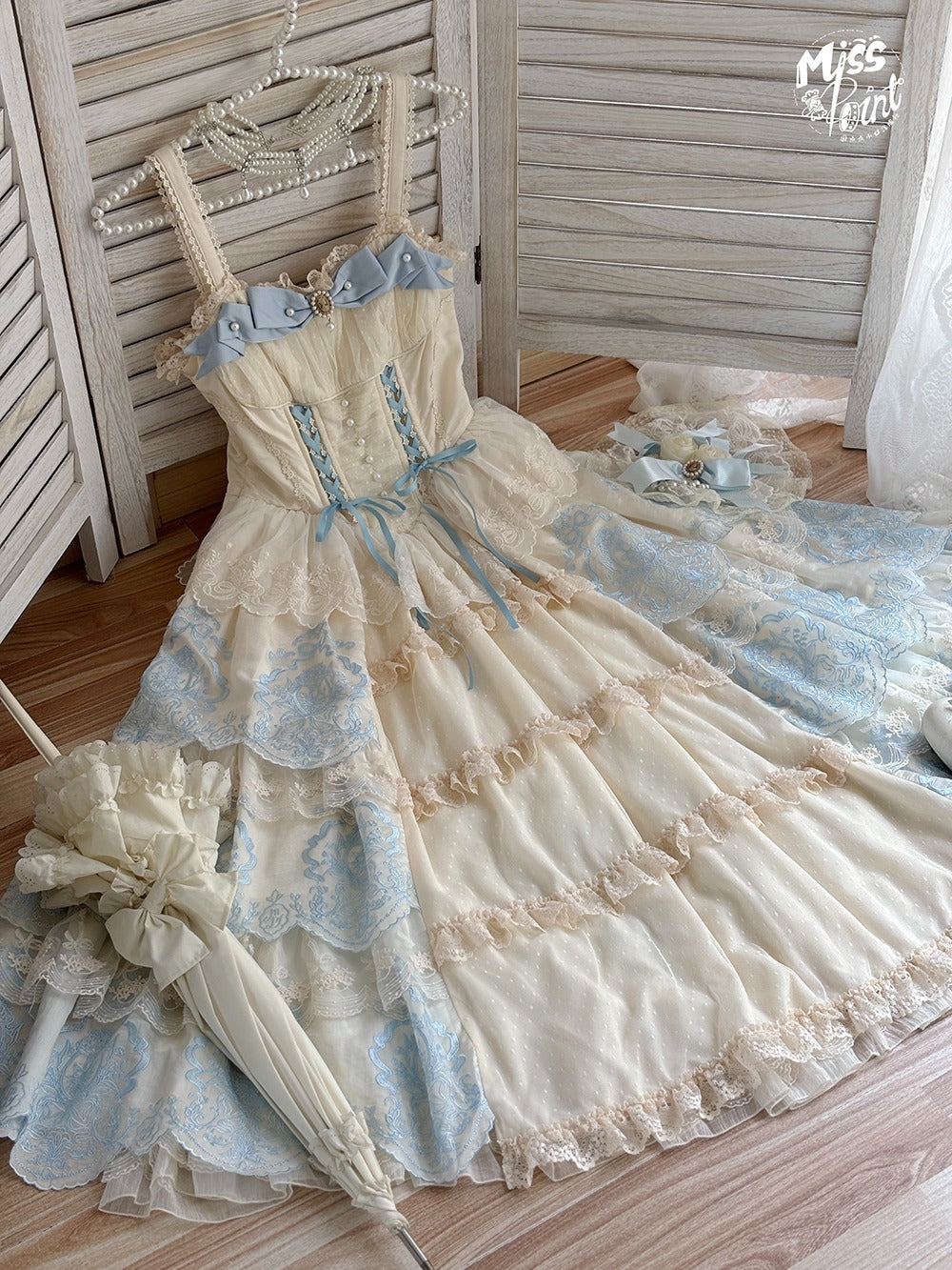 【受注予約9/25まで】Noble Garden 刺繍ジャンパースカート