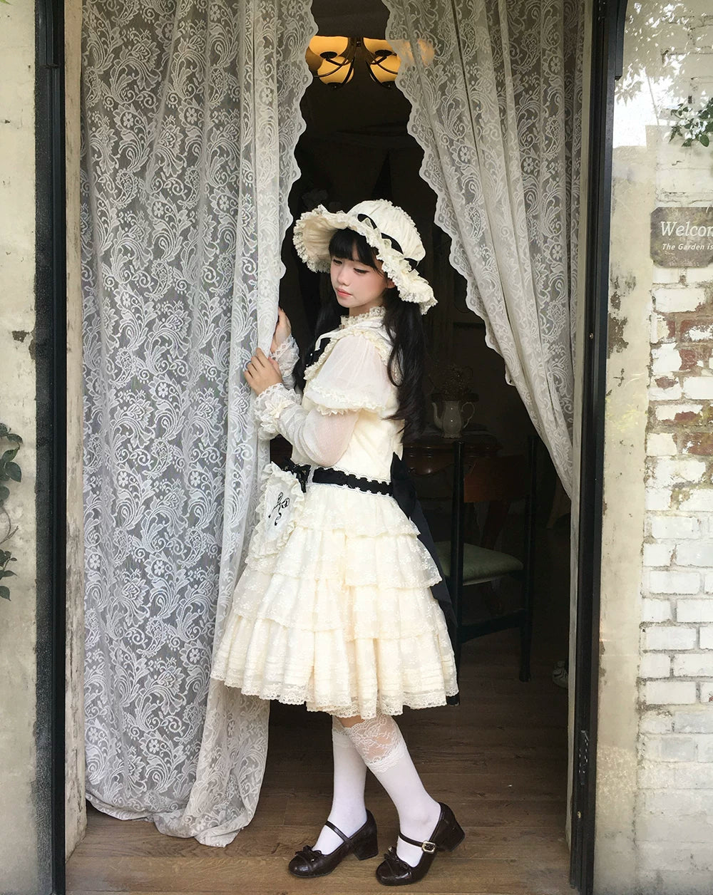 【受注予約10/13まで】Dream Lace ドールスタイルジャンパースカート