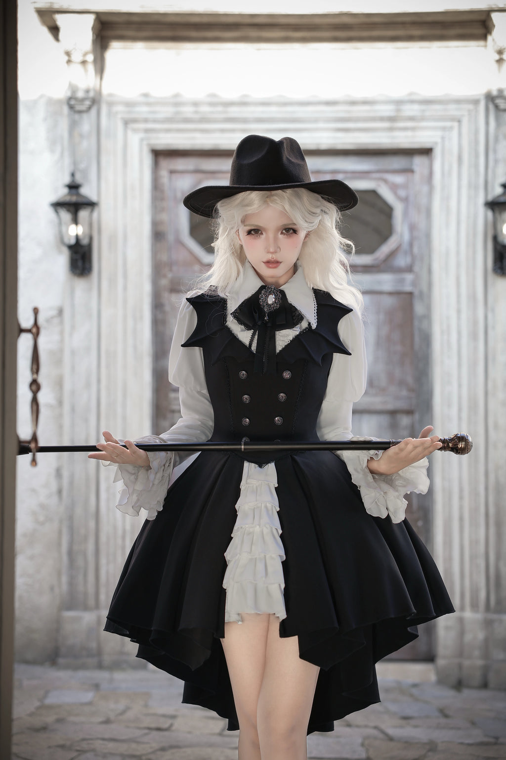 【受注予約10/29まで】Bat Butler ゴシックジャンパースカート＆ブラウスセット
