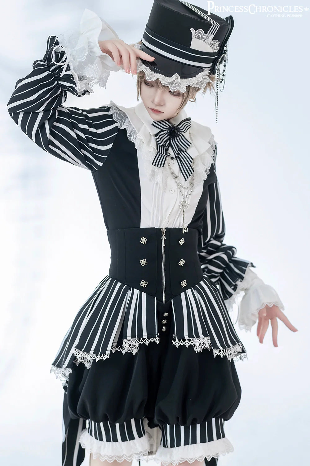 [Pre-orders available until 5/8] Marvelous Trick Prince-style striped blouse