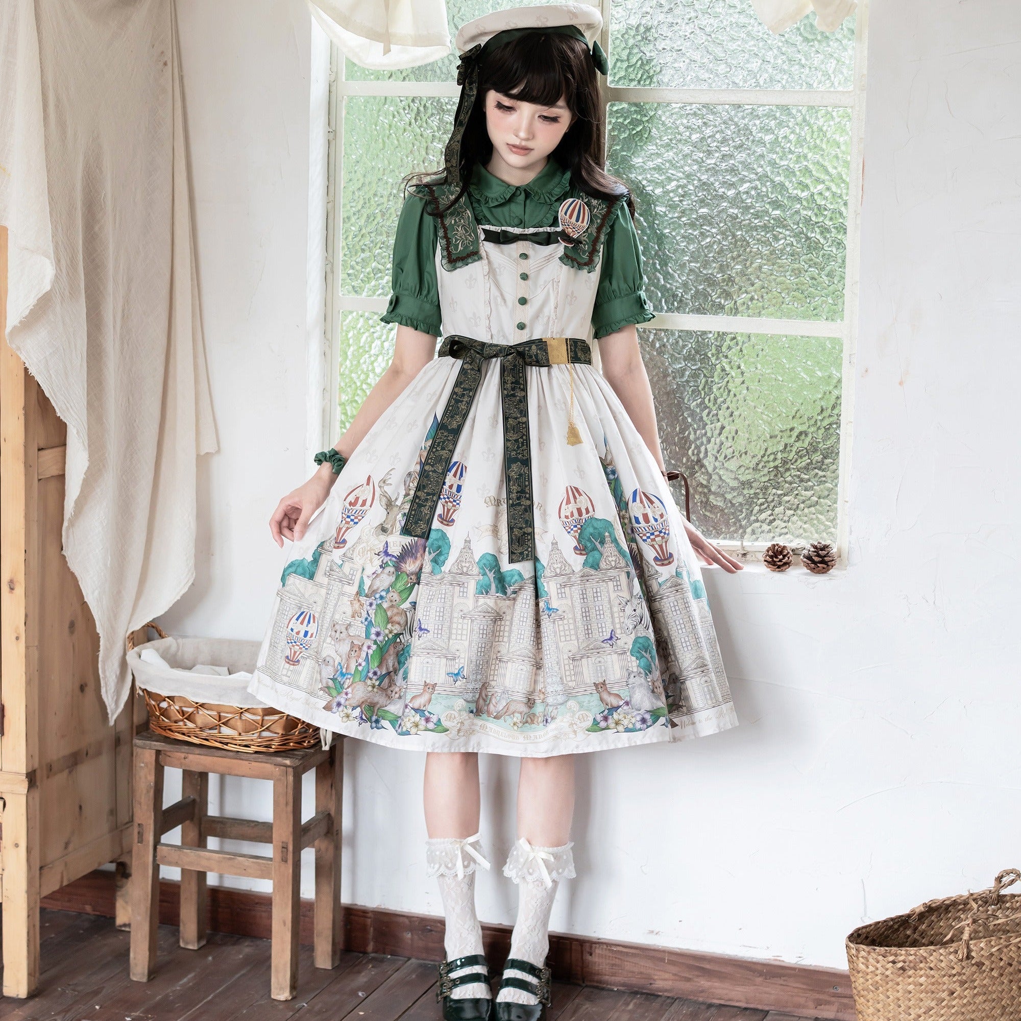 【受注予約6/17まで】The Marvelous Manor 刺繍襟ジャンパースカート