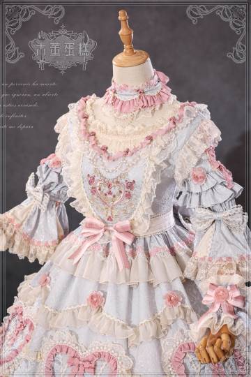 [Pre-orders available until 2/12] Antique Cake Heart Lolita Dress - Pastel Blue