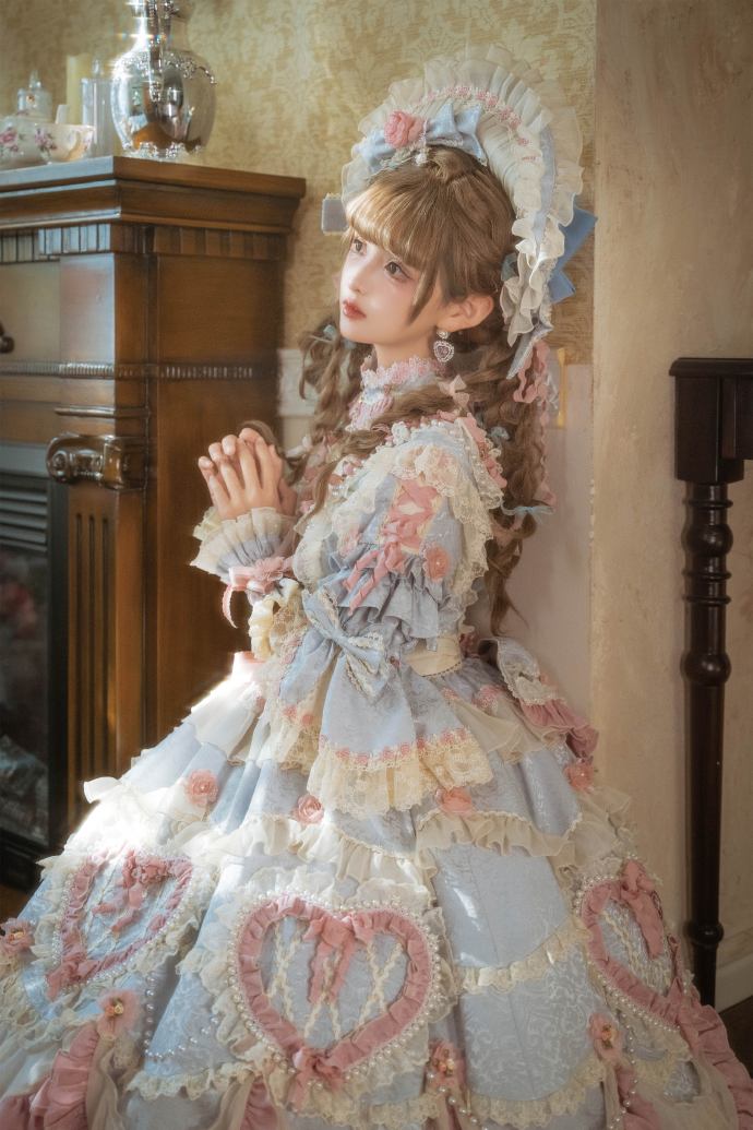 [Pre-orders available until 2/12] Antique Cake Heart Lolita Dress - Pastel Blue