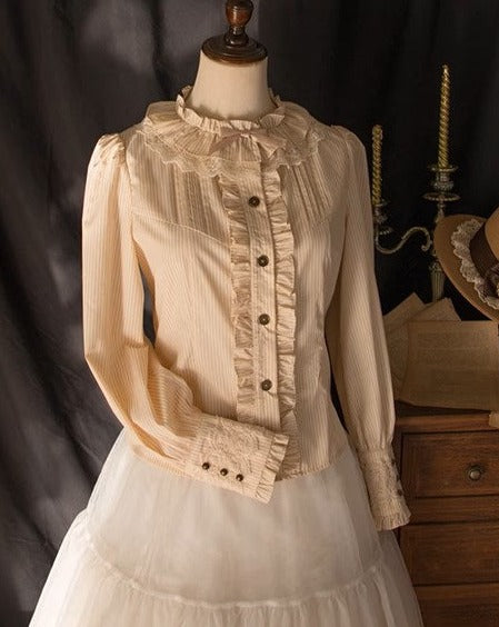 [Sale period ended] Chocolate Gallery Frill Blouse