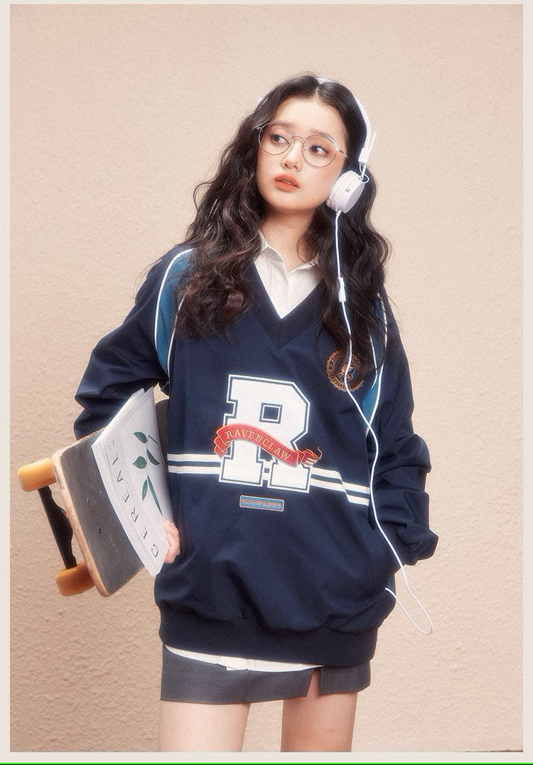 [Pre-order] Hogwarts School of Witchcraft and Wizardry pullover with initials