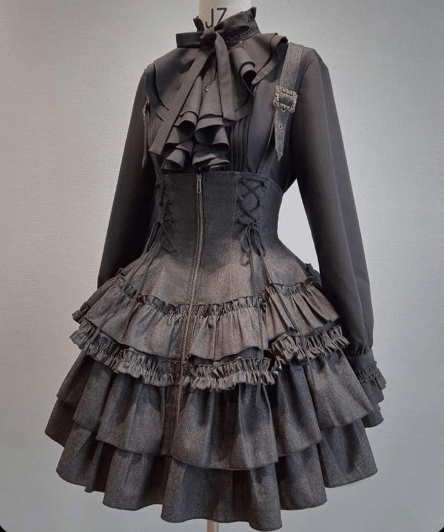 [Pre-orders available until 3/10] Rose Heart Tiered Mini Jumper Skirt