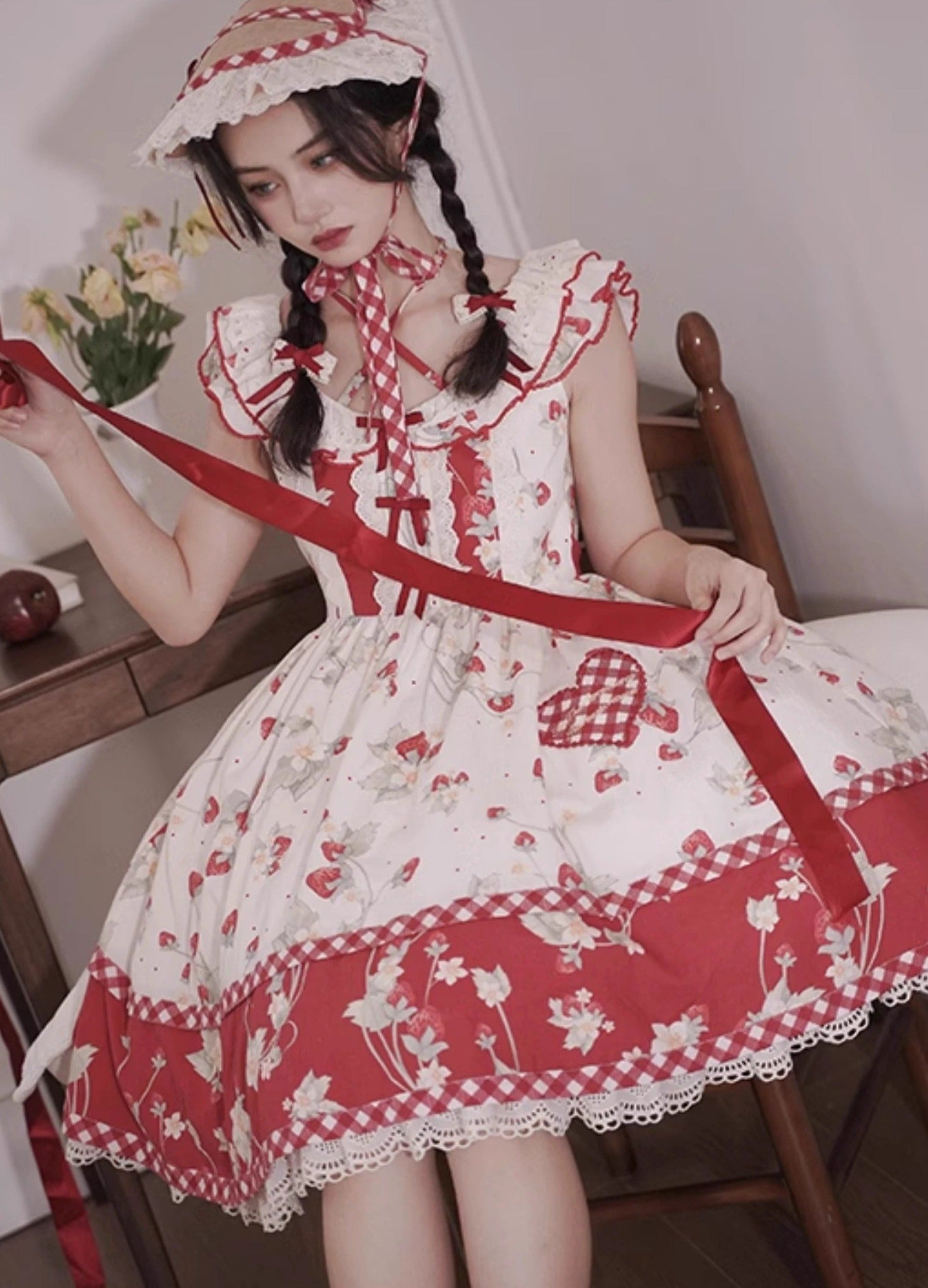Strawberry Orchard 苺のジャンパースカート