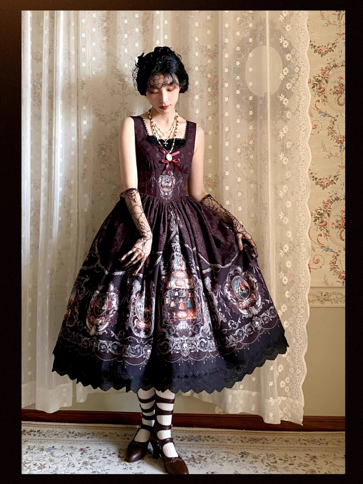 [Sale period has ended] memento mori Gothic Lolita jumper skirt