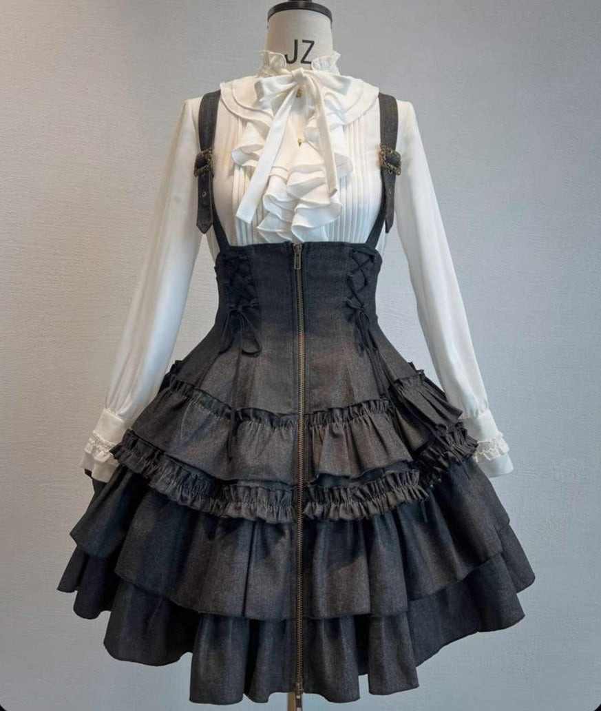 [Pre-orders available until 3/10] Rose Heart Tiered Mini Jumper Skirt