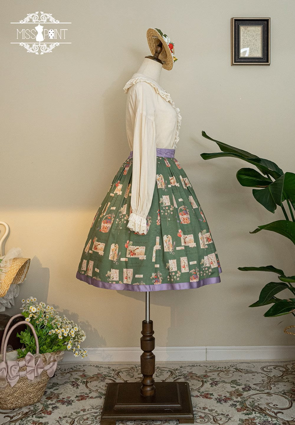 [Pre-order] Forest Encyclopedia Print Skirt