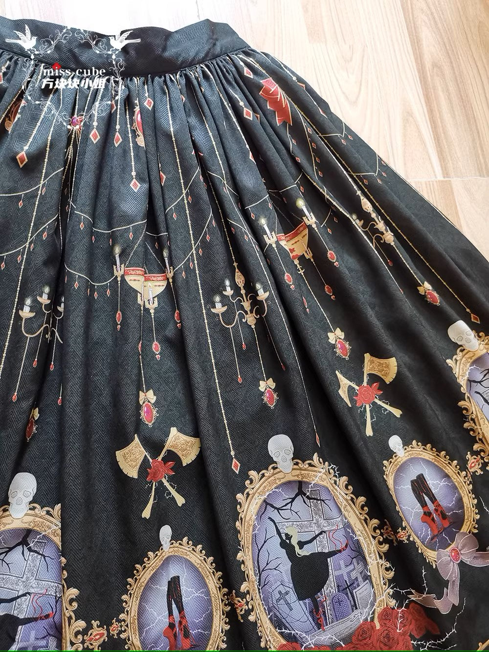 The Red Shoes Gothic Lolita Print Skirt