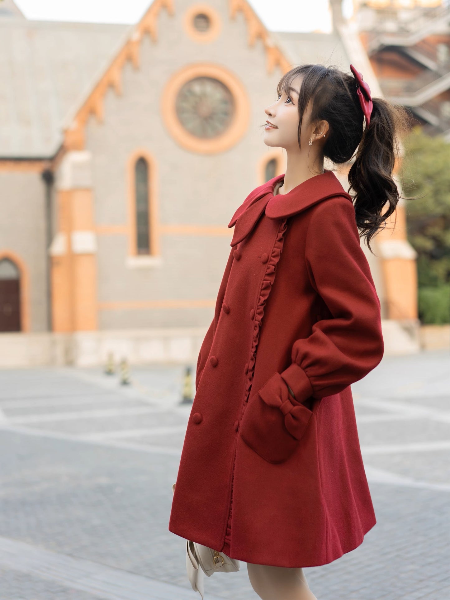 Sweet coat with rabbit ear ribbon