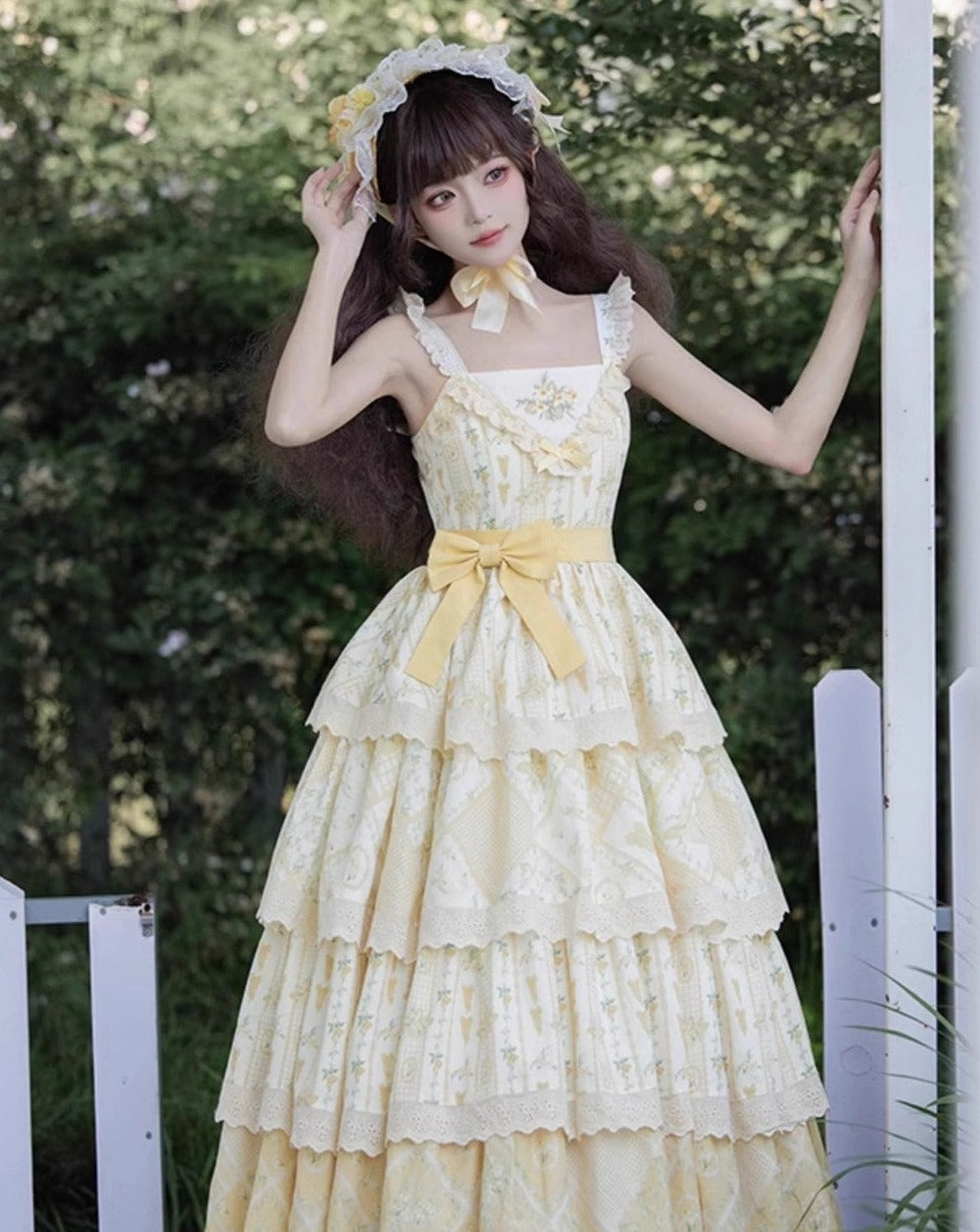 【予約販売】クリームイエローのフローラルジャンパースカート