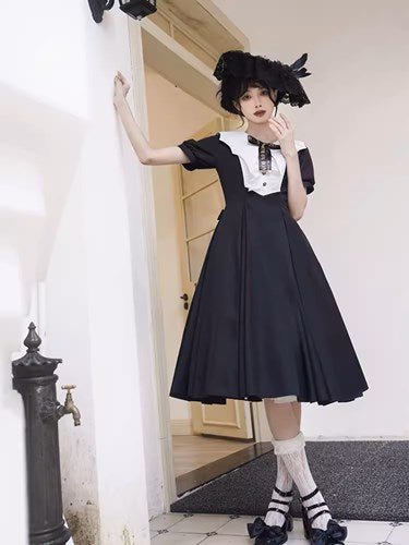 [Pre-orders available until 8/4] London Rain Classical Dress with Deformed Collar