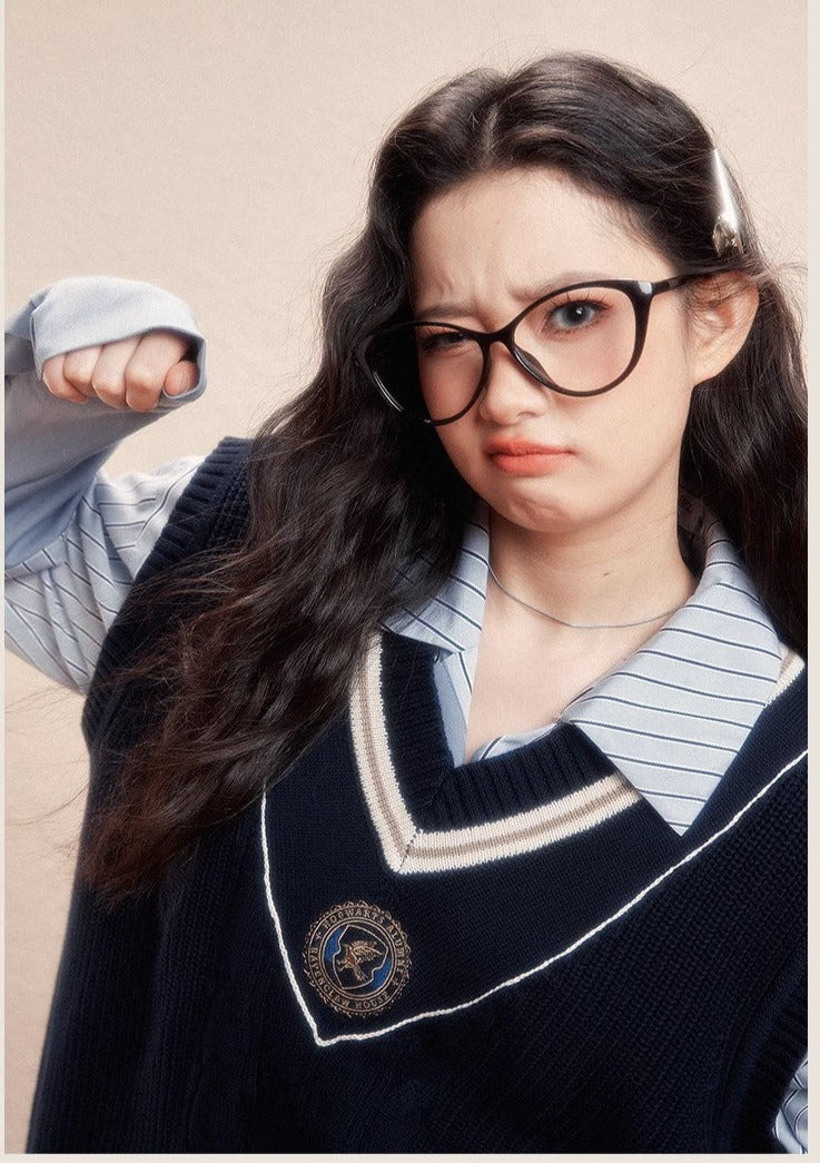 [Pre-order] Hogwarts School of Witchcraft and Wizardry Oversize Knit Vest