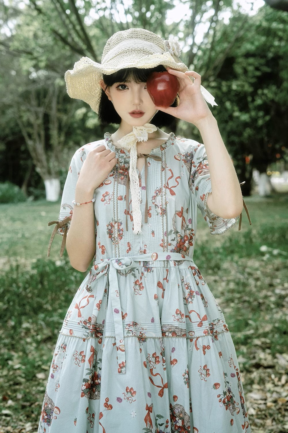 Picnic Basket ワンピース いちご柄