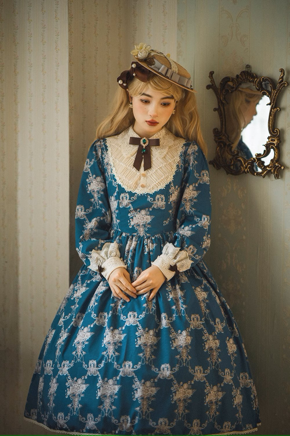 【予約販売】Antique Flower Wall ワンピース