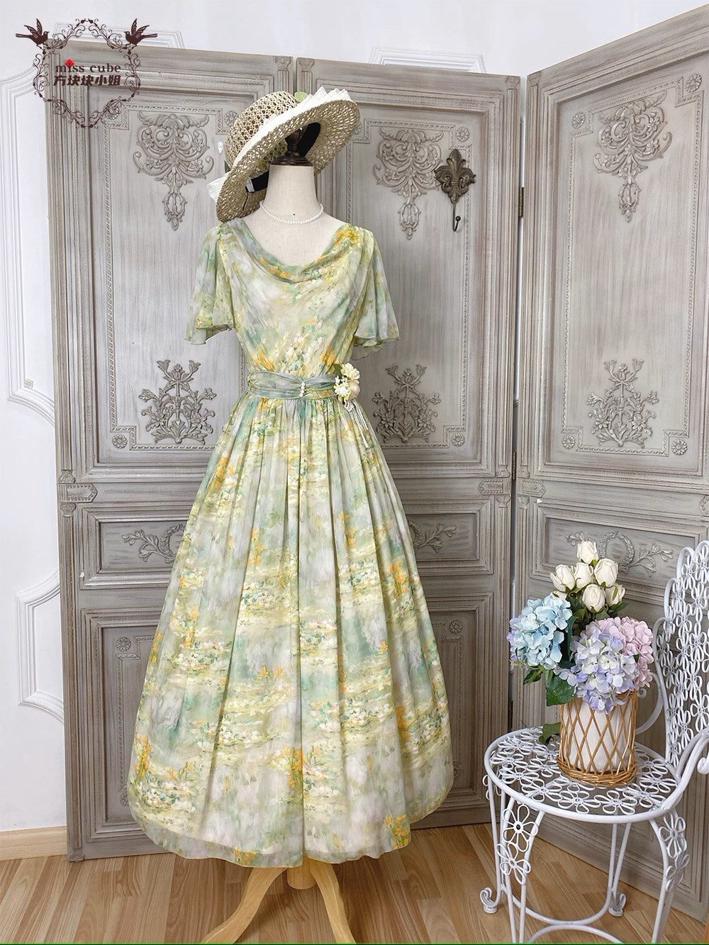 【予約販売】Elegance Greek 油彩画風プリントフレアスリーブジャンパースカート