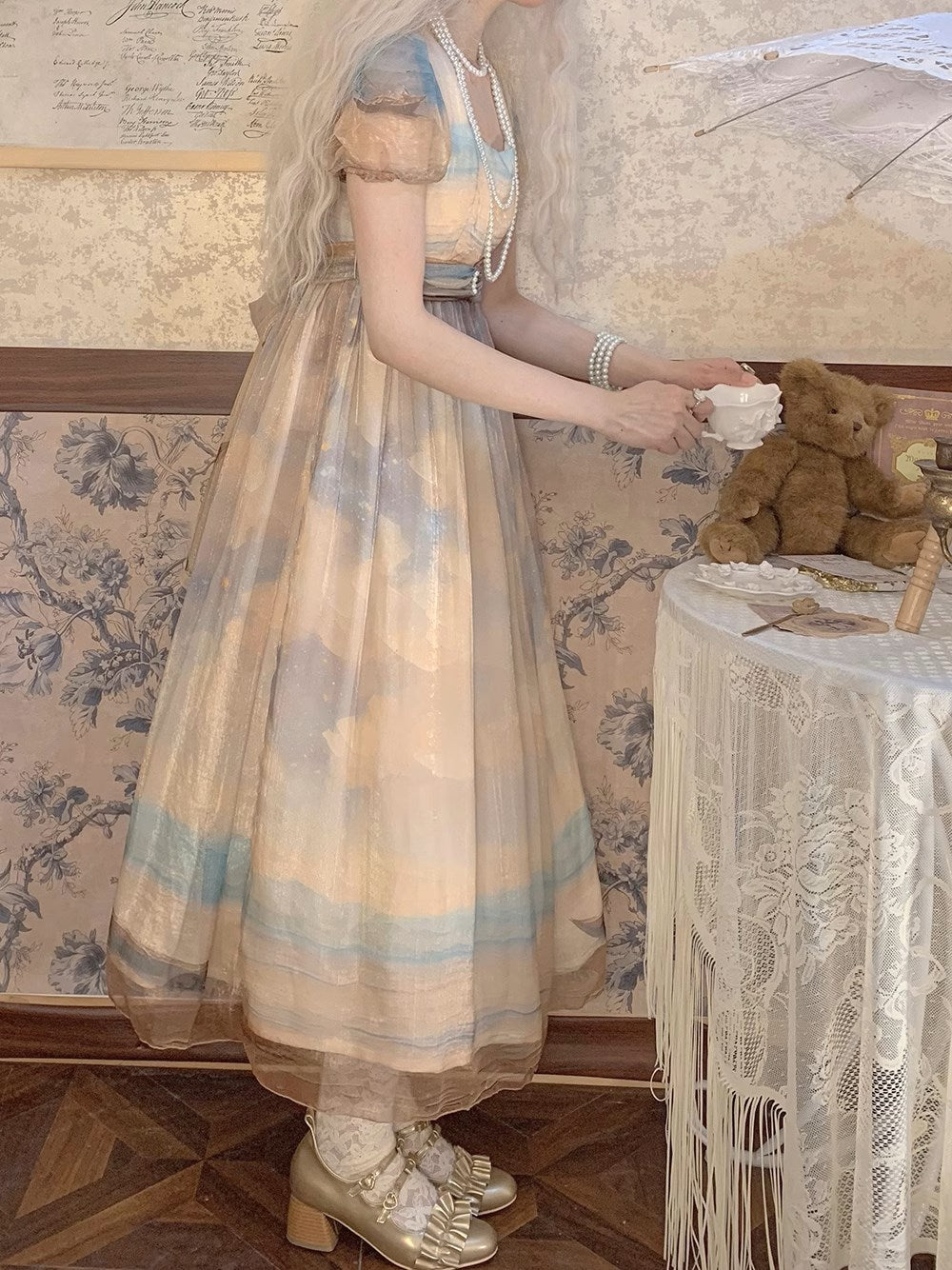 【予約販売】Elegance Greek 油彩画風プリントエンパイアワンピース フリルなし
