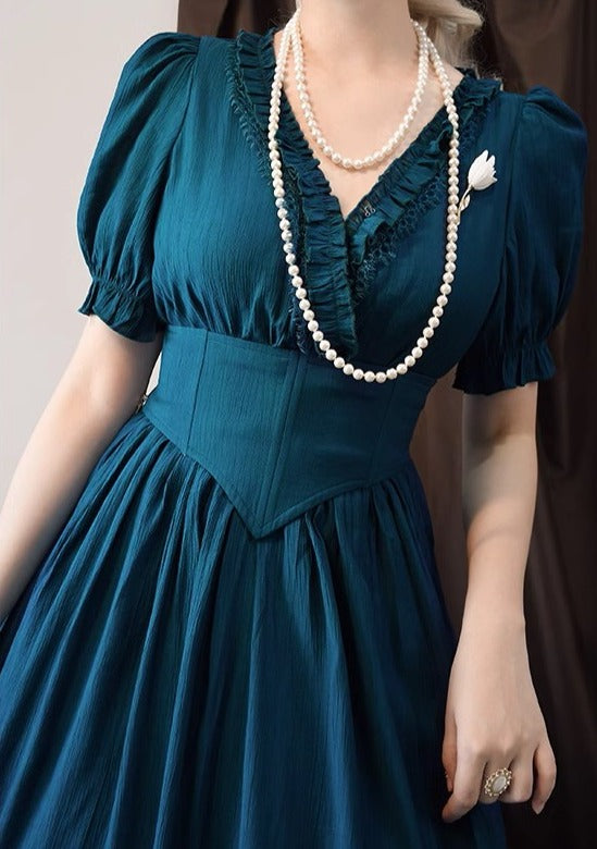 Classical V-neck dress with corset