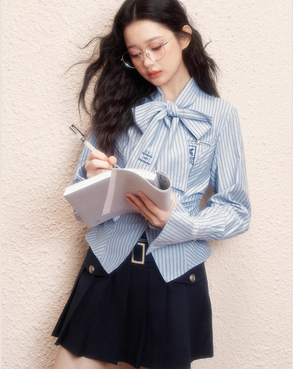 [Pre-order] Hogwarts School of Witchcraft and Wizardry Ribbon Tie Stripe Blouse