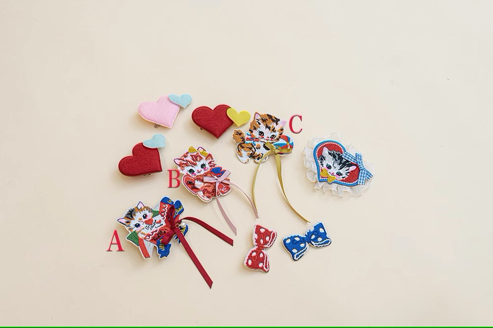 [Simultaneous purchase only] Sweet Kitty retro brooch