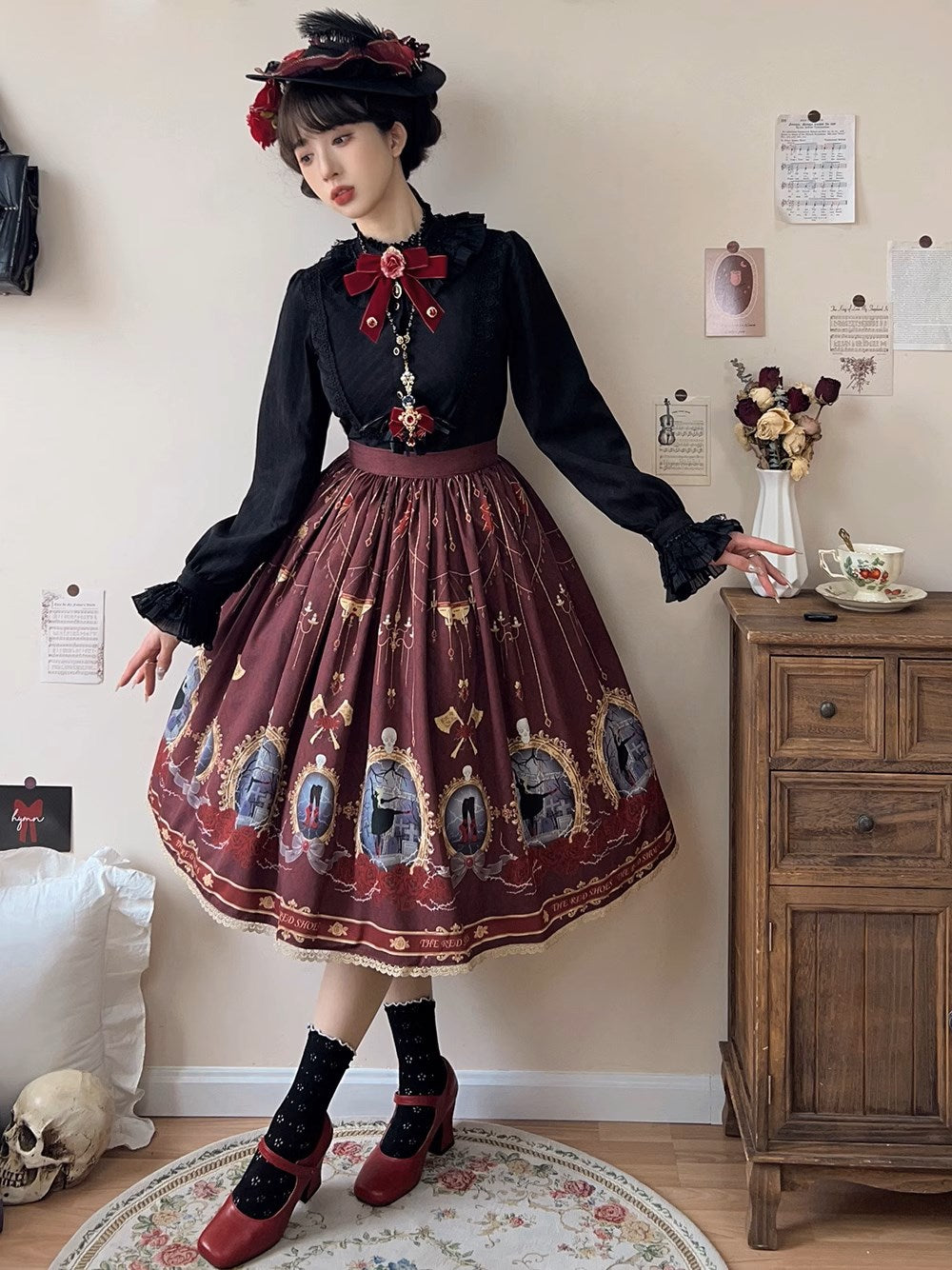 The Red Shoes Gothic Lolita Print Skirt