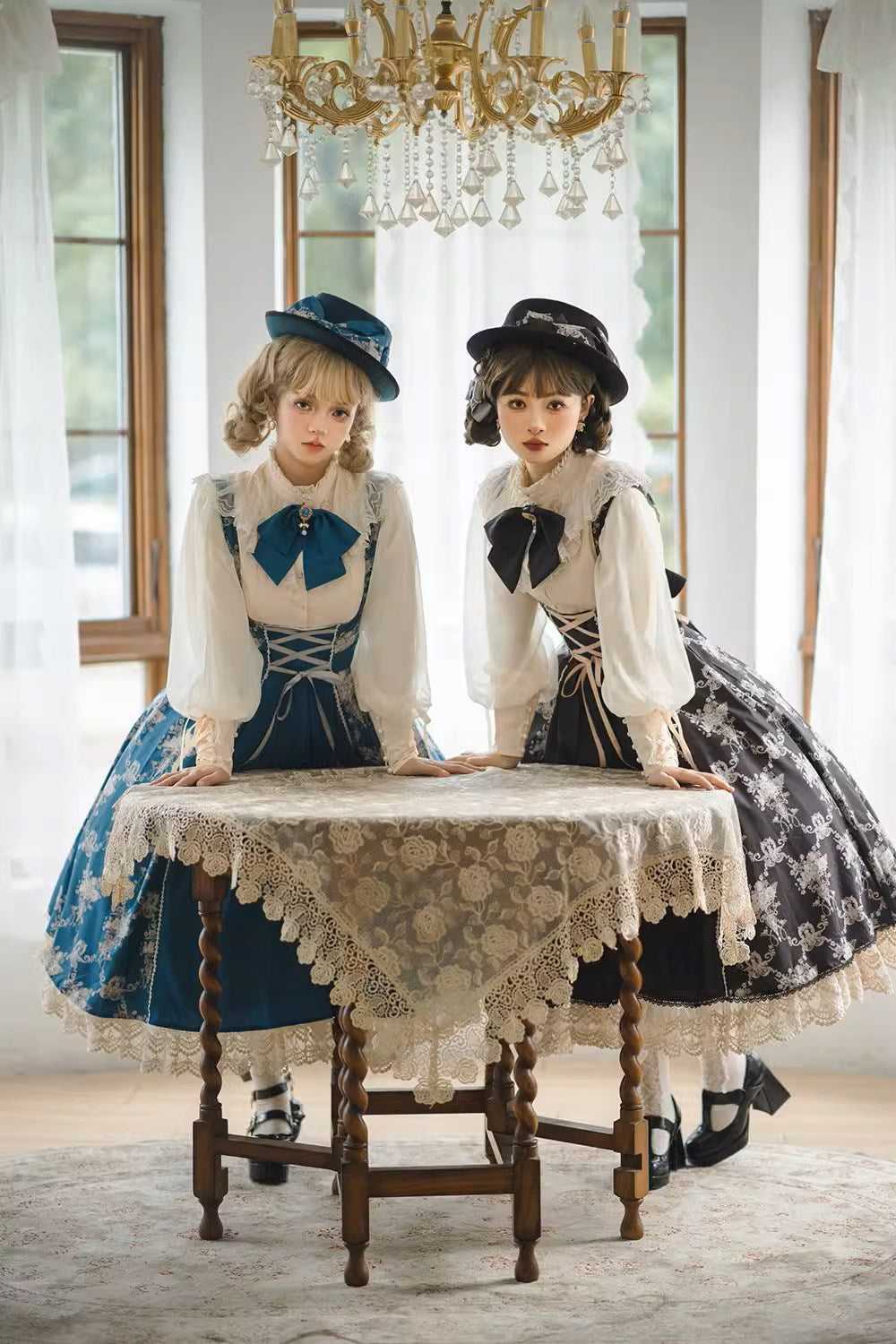 【予約販売】Antique Flower Wall ジャンパースカート