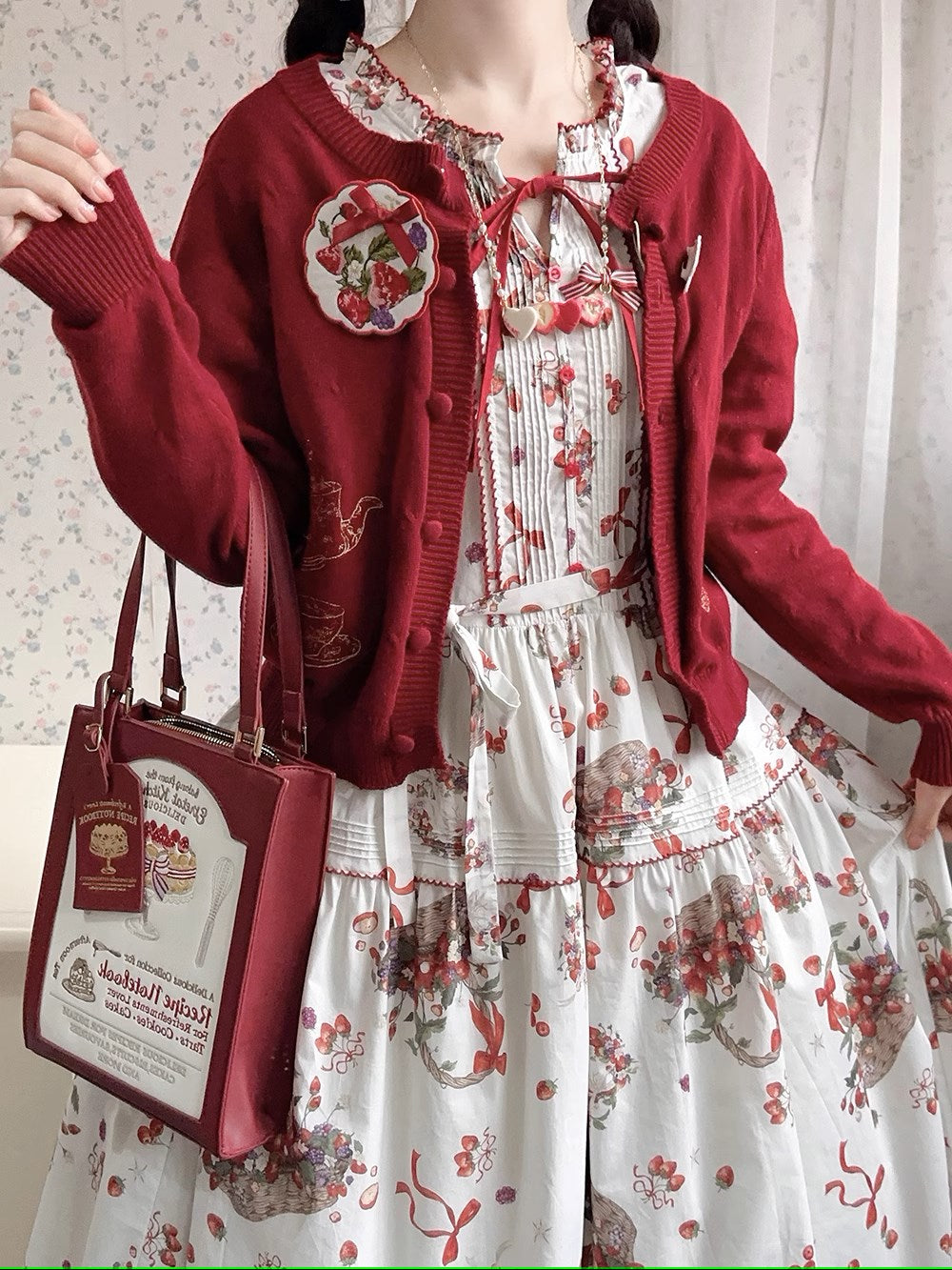 Picnic Basket ワンピース いちご柄
