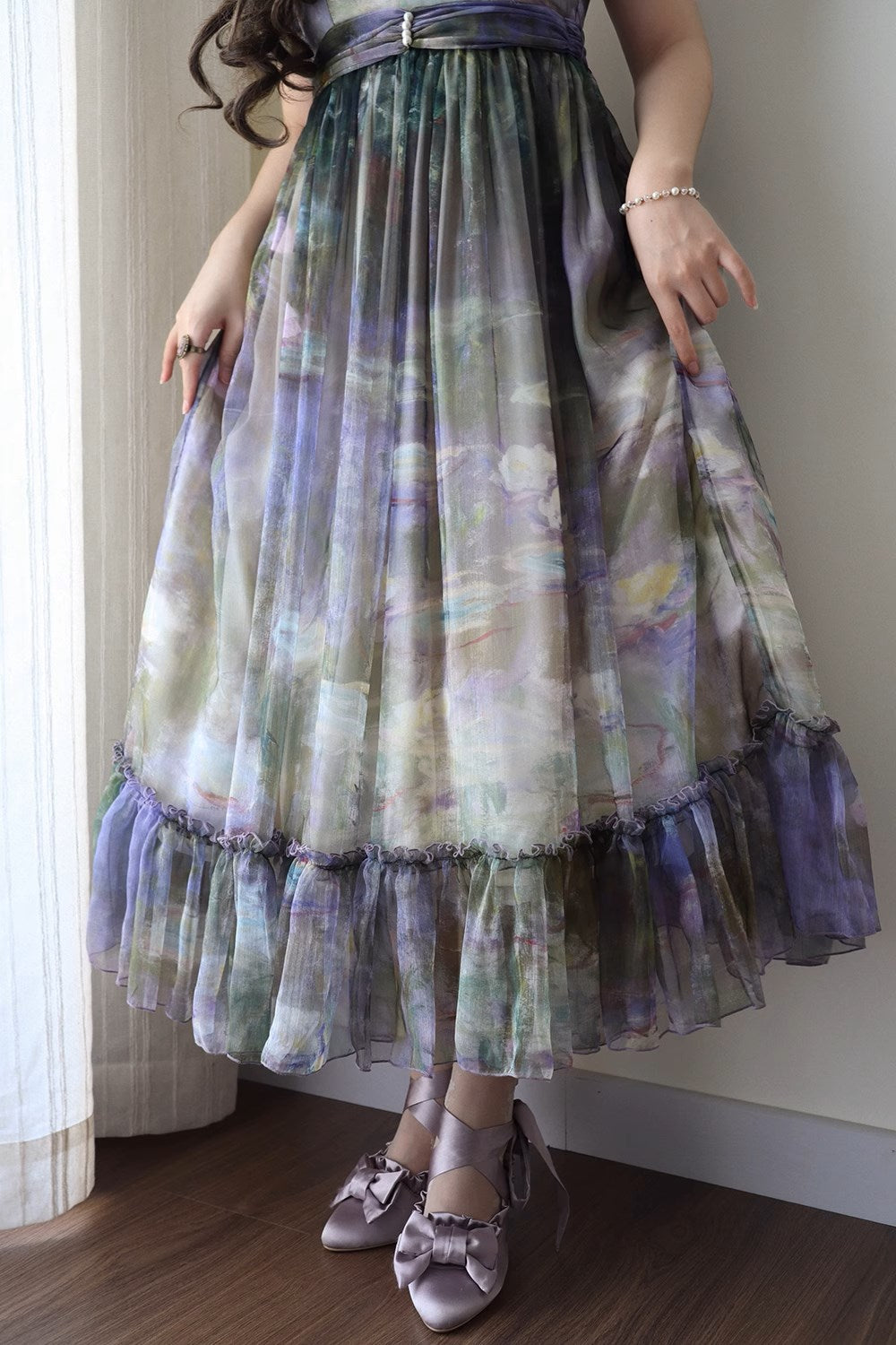 【予約販売】Elegance Greek 油彩画風プリントエンパイアワンピース フリルあり