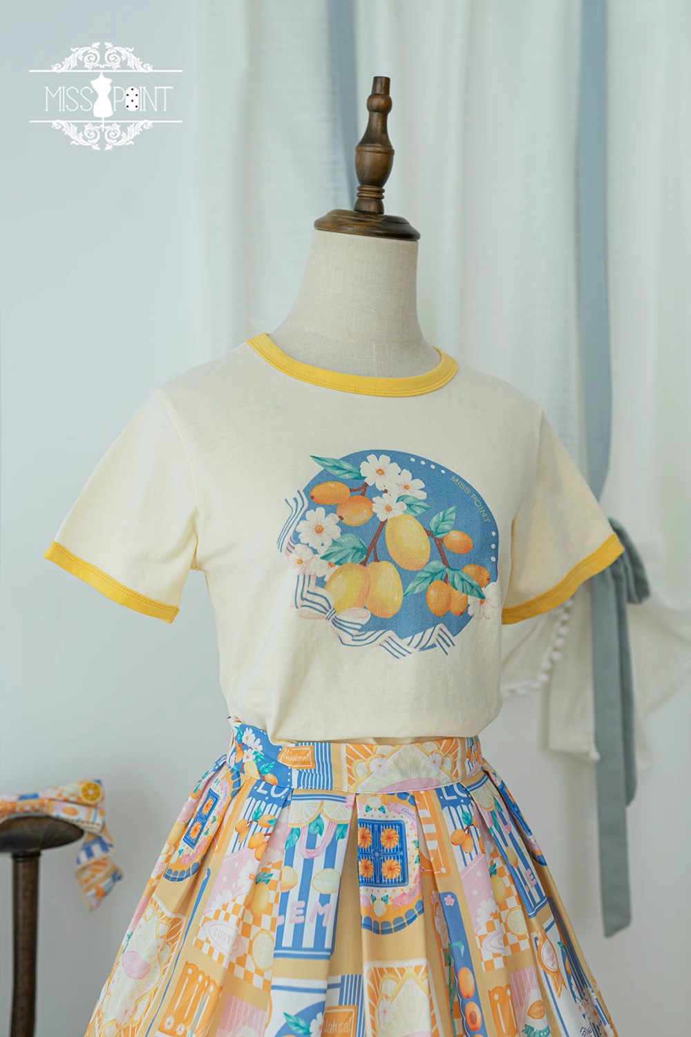 【予約販売】Loquat and Lemon Tシャツ