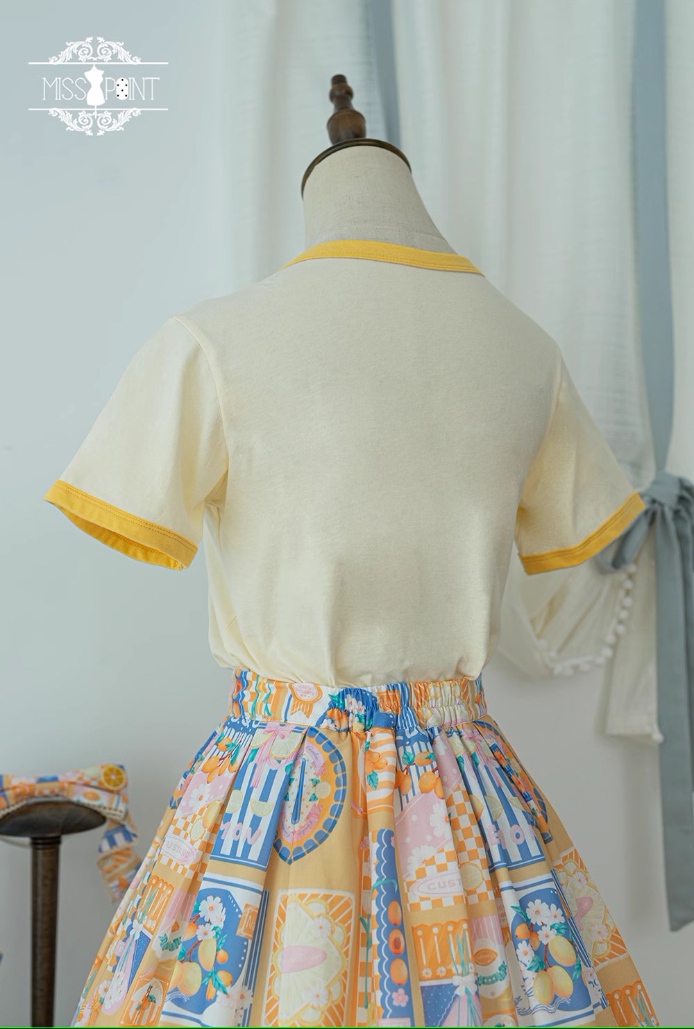 【予約販売】Loquat and Lemon Tシャツ