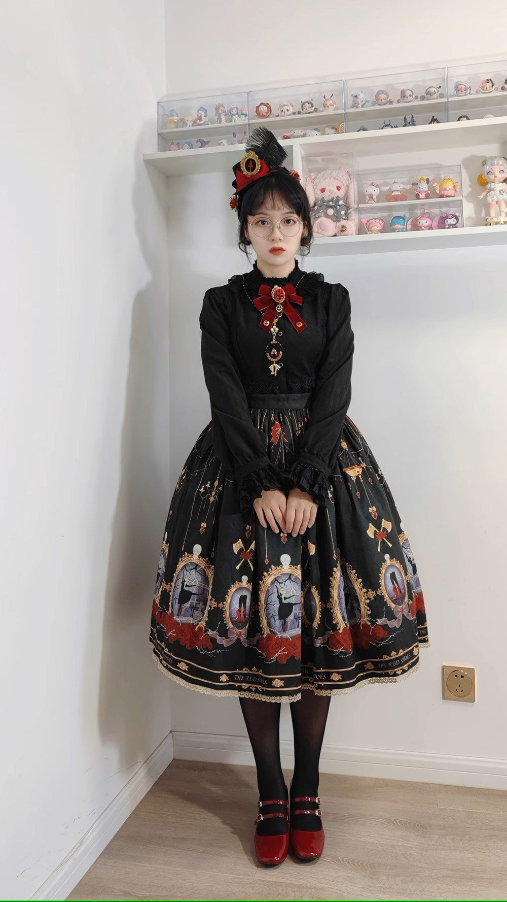 The Red Shoes Gothic Lolita Print Skirt