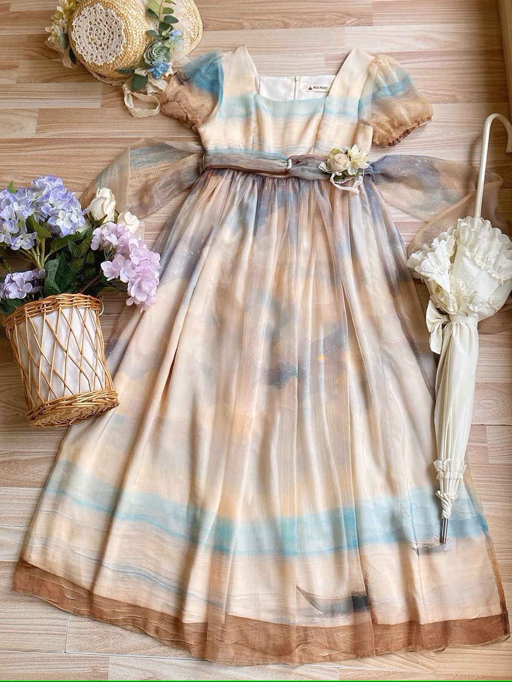 【予約販売】Elegance Greek 油彩画風プリントエンパイアワンピース フリルなし