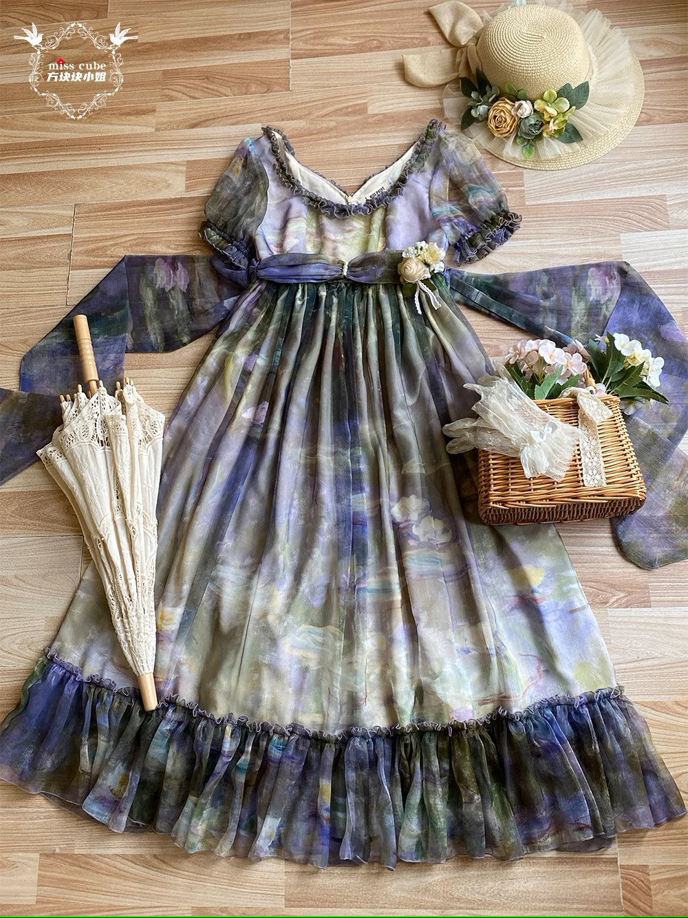 【予約販売】Elegance Greek 油彩画風プリントエンパイアワンピース フリルあり
