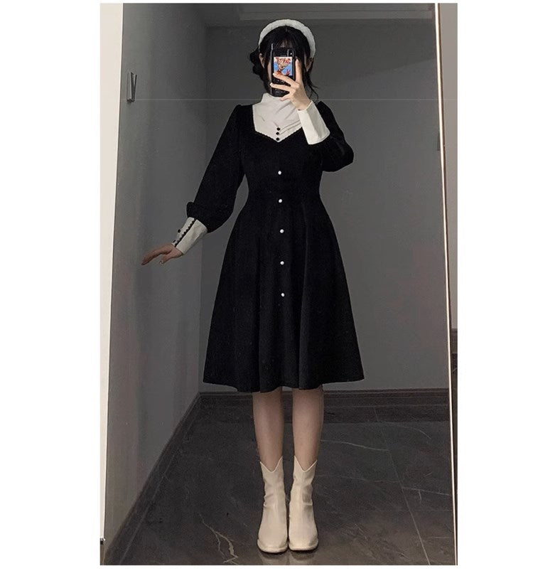 修道女風付け襟付きコーデュロイワンピース