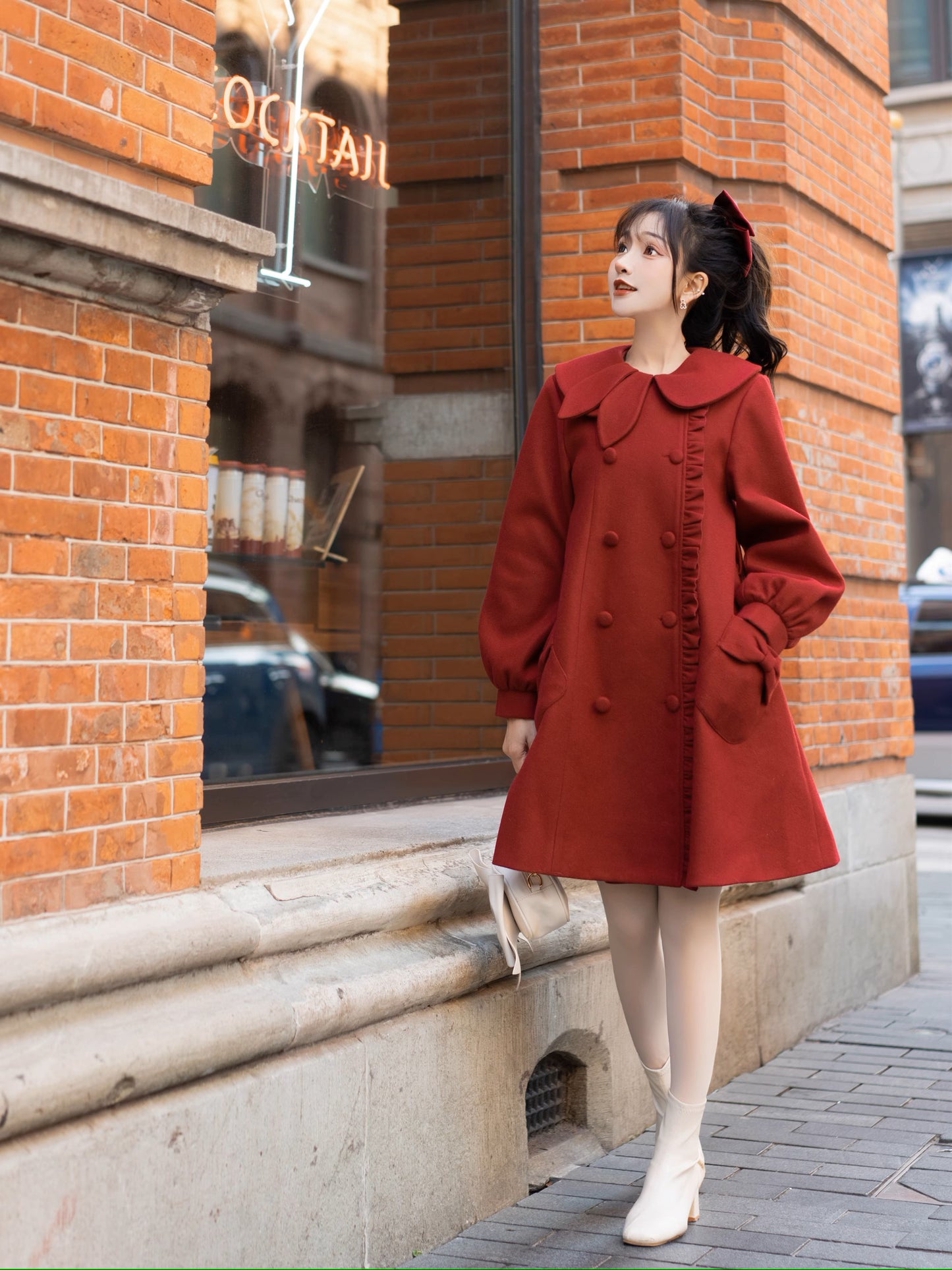 Sweet coat with rabbit ear ribbon