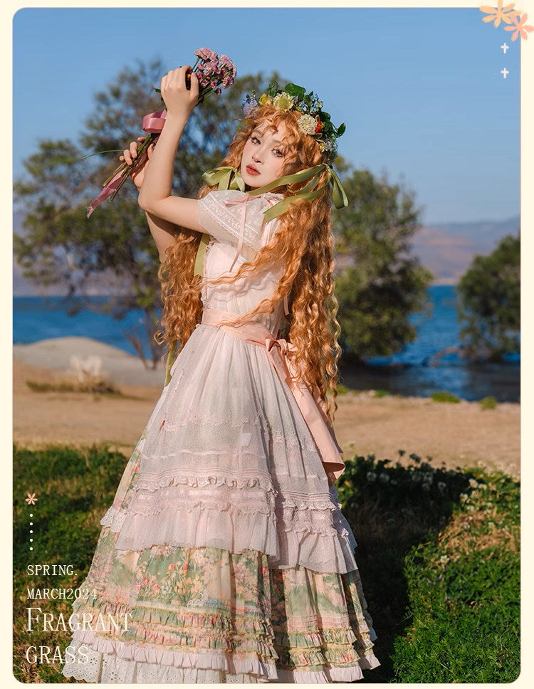 [Resale/Pre-orders available until 2/12] Fragrant Grass Flare Sleeve Tiered Dress