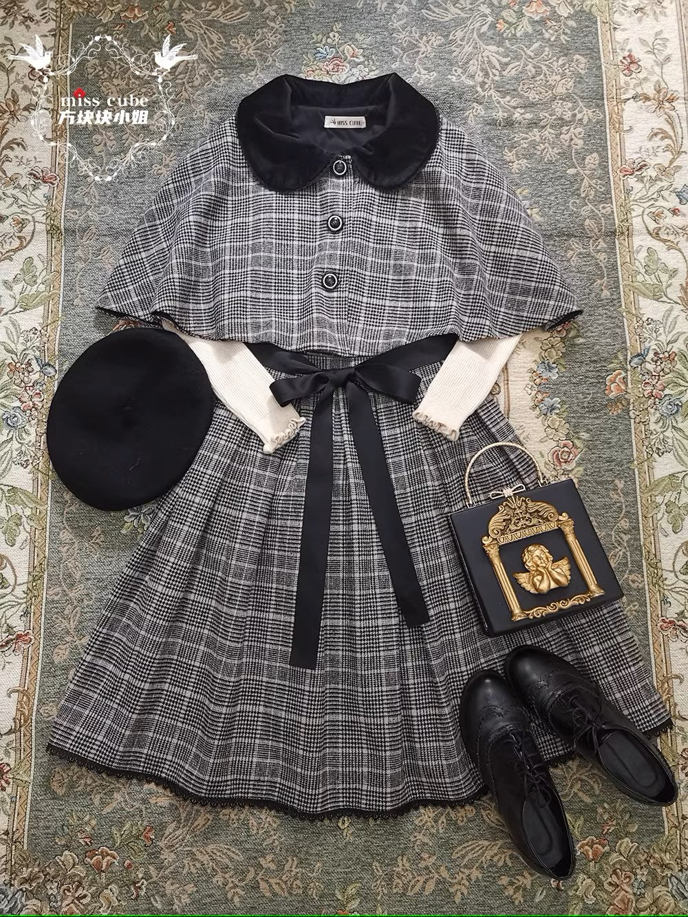 [Sale period ended] Earl Gray checked cloak