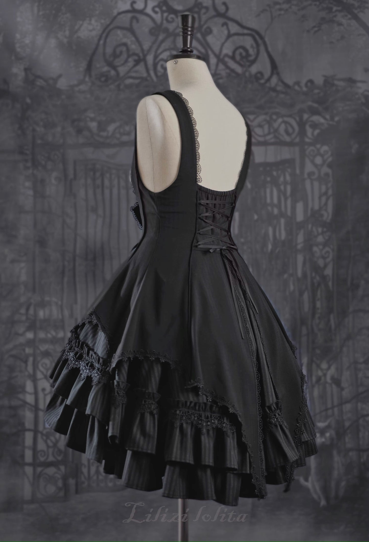 [Sale period ended] Song for Prayer Gothic Lolita Jumper Skirt