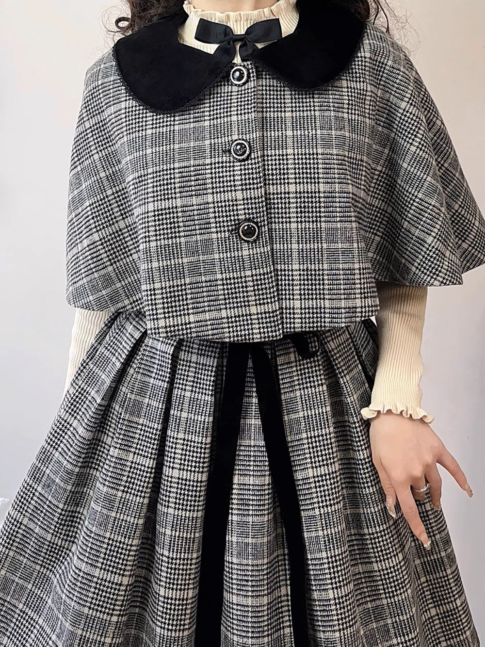 [Sale period ended] Earl Gray checked cloak