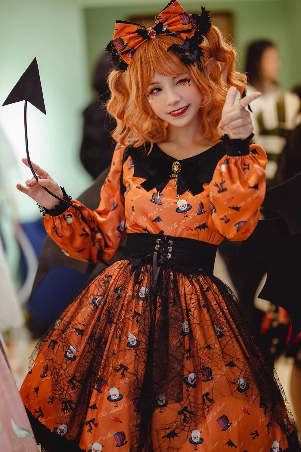 【予約販売】Clown Revival Night 蝙蝠襟の長袖ワンピース