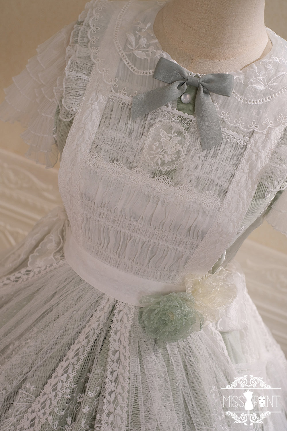 [Simultaneous purchase only] Suzuran flower embroidery front and back 2way lace apron