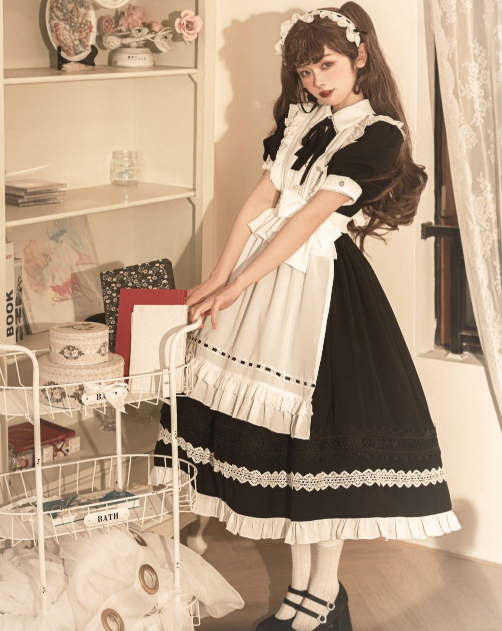 メイド風エプロン付きクラシカル ロリィタ 半袖ワンピース