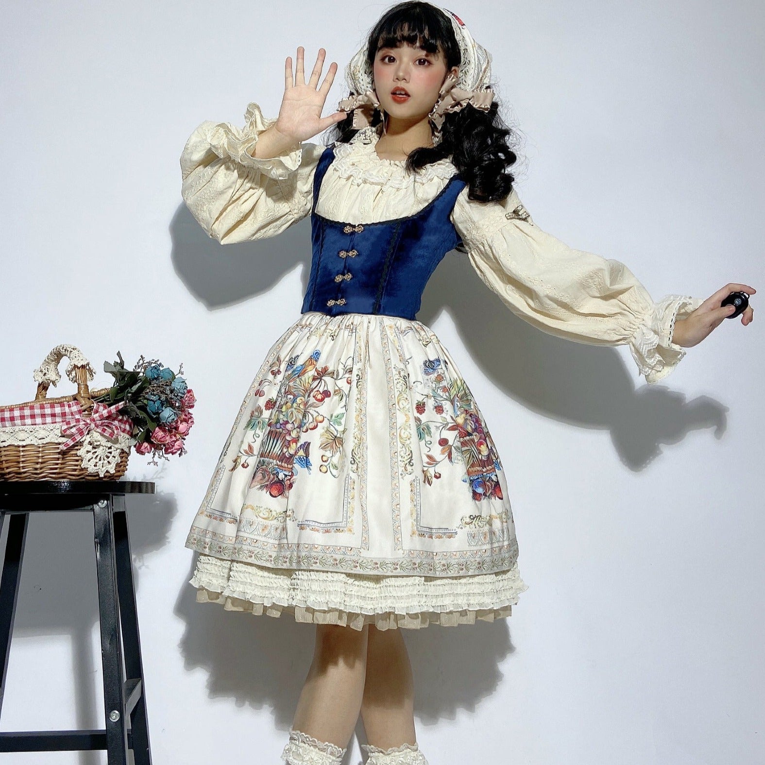 【予約販売】バイエルンの少女 カントリー風ボーンベスト