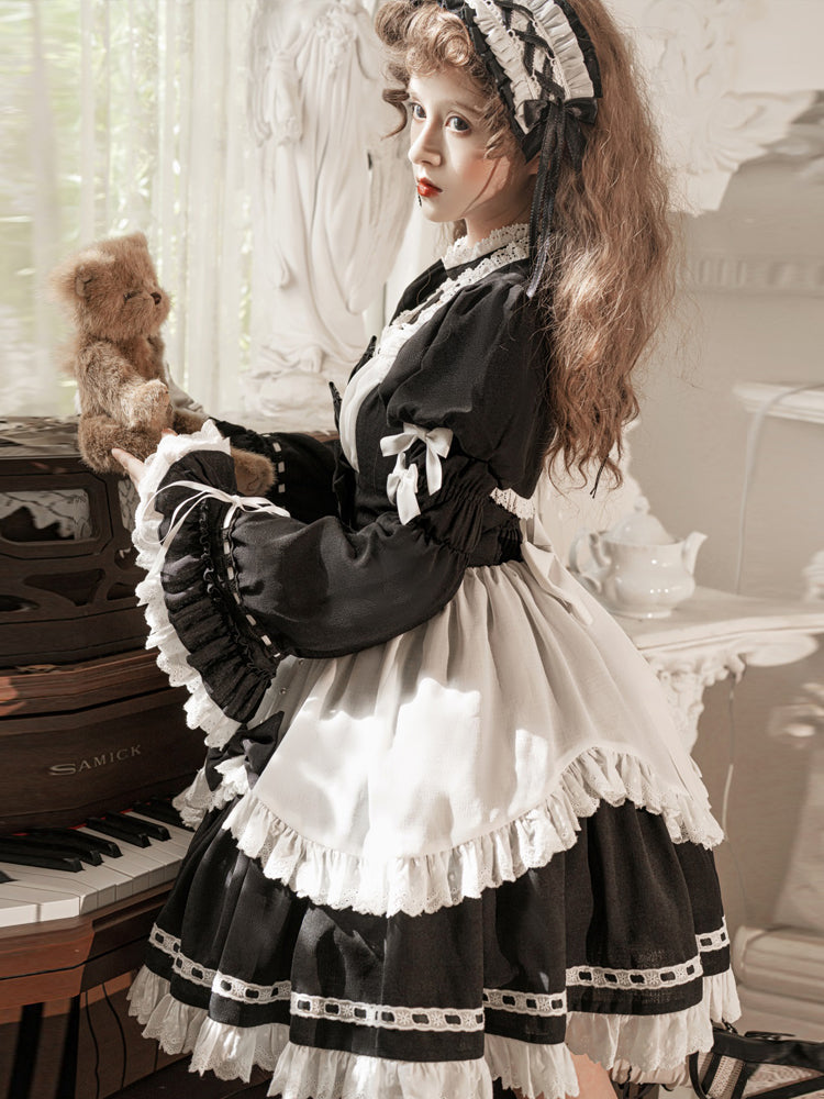 Jumper skirt with little maid bolero