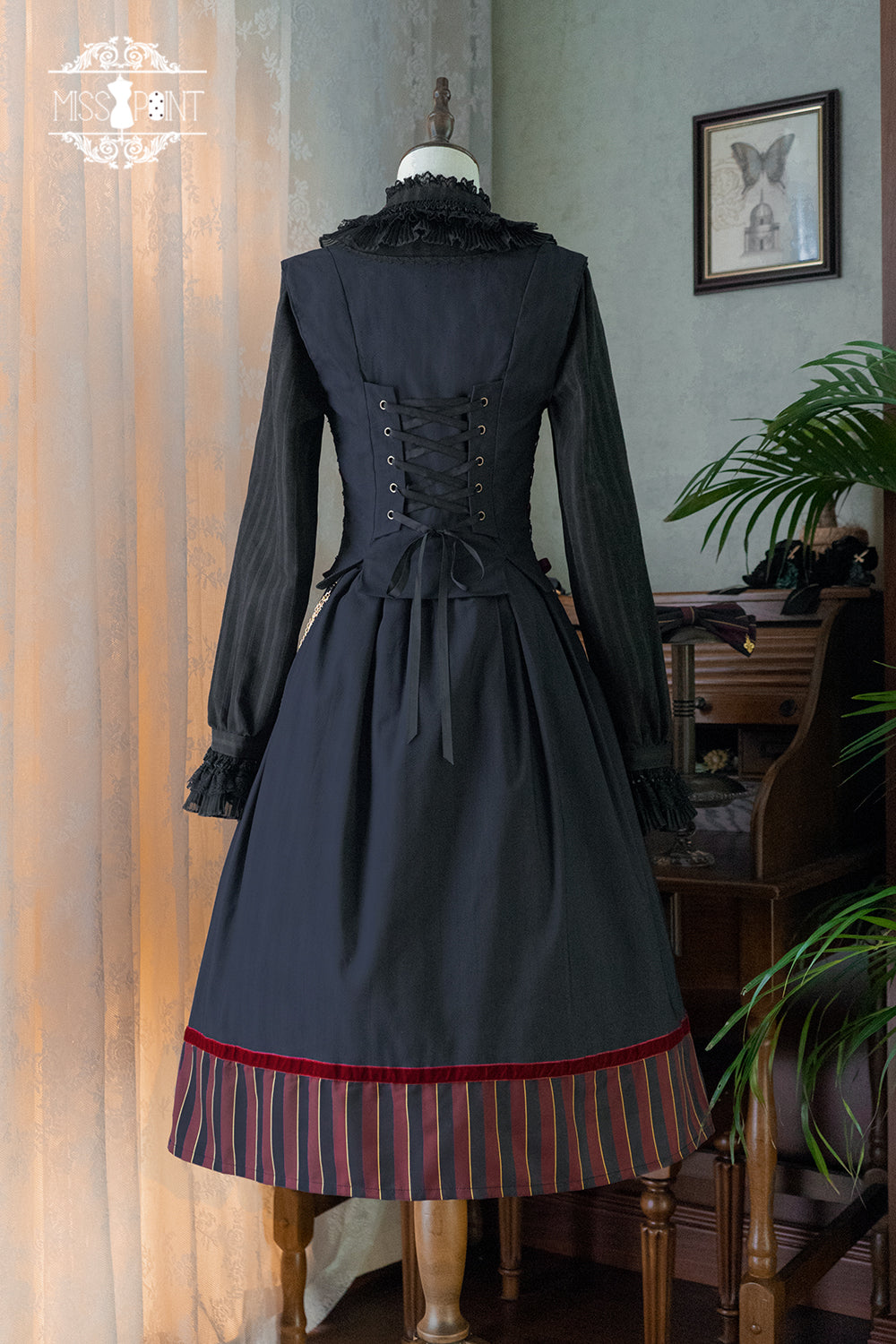 [Pre-order] Lord and noble's gothic lolita vertical striped skirt and vest