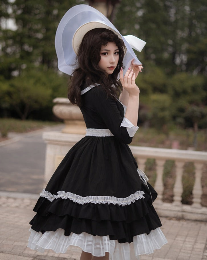 Retro movie star double-breasted dress