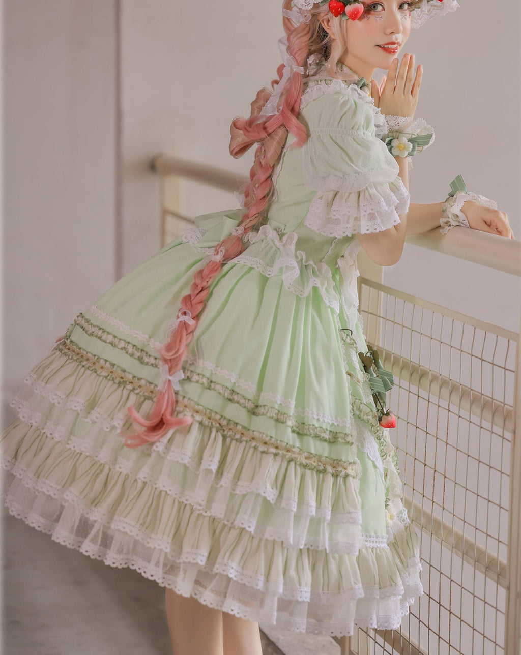 フリルとリボンのストロベリープリンセスドレス 全4色