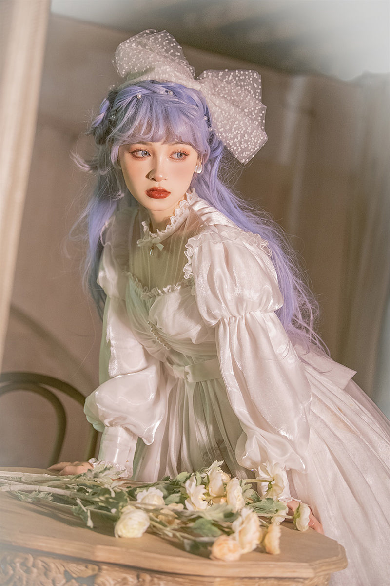 柔らかシフォン素材のエンジェルプリント ドレス